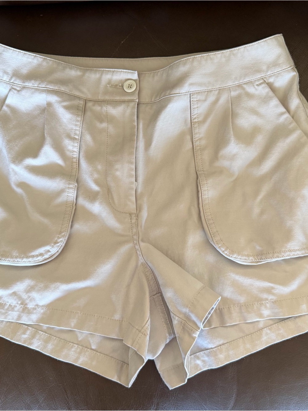 Lululemon Cargo Cream Shorts Size 6